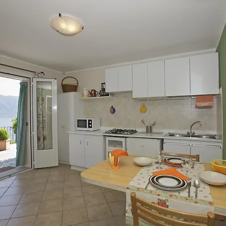Casa Balon Apartment Oggebbio